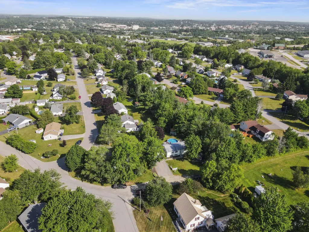 68 Lorraine Avenue Brewer ME 04412