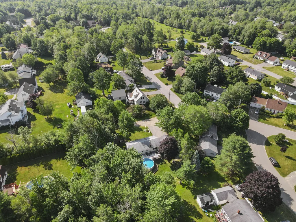 68 Lorraine Avenue Brewer ME 04412