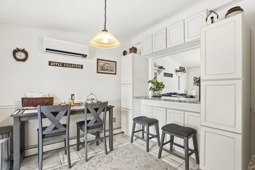 68 Lorraine Avenue Brewer ME 04412