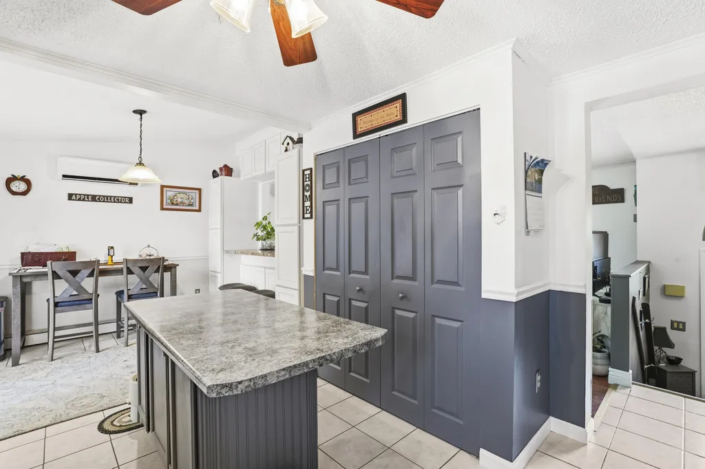 68 Lorraine Avenue Brewer ME 04412