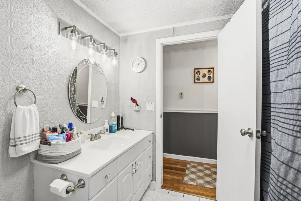 68 Lorraine Avenue Brewer ME 04412