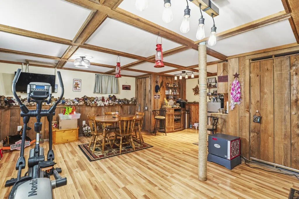 68 Lorraine Avenue Brewer ME 04412
