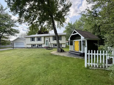 68 Lorraine Avenue Brewer ME 04412