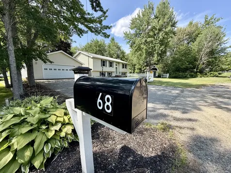68 Lorraine Avenue Brewer ME 04412