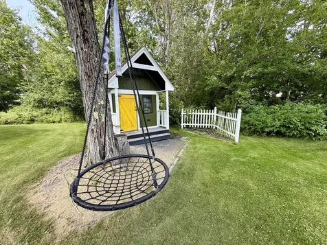 68 Lorraine Avenue Brewer ME 04412