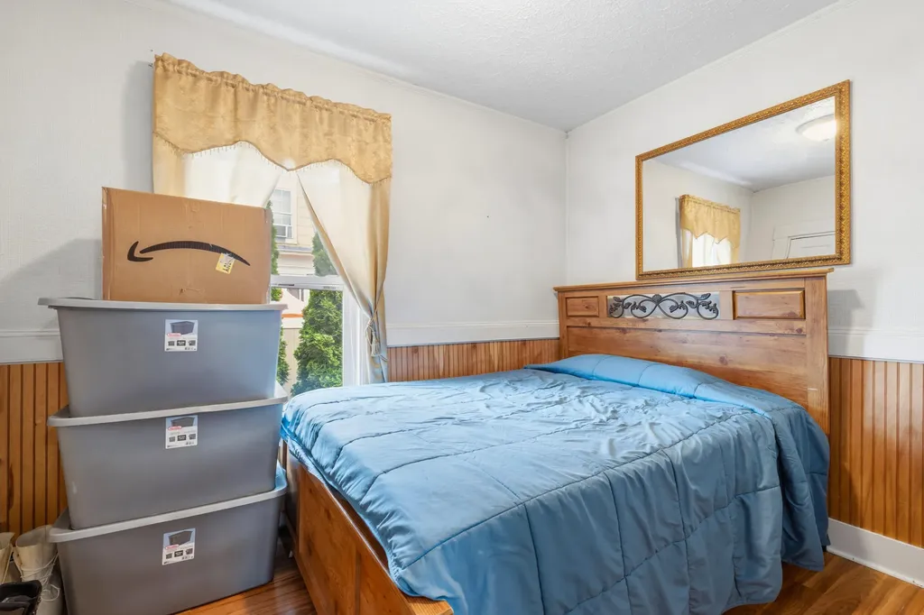13 Acorn Street Sanford ME 04073