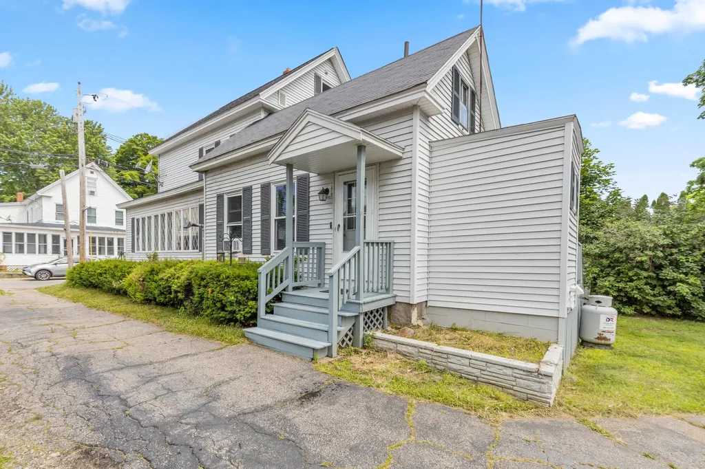 13 Acorn Street Sanford ME 04073