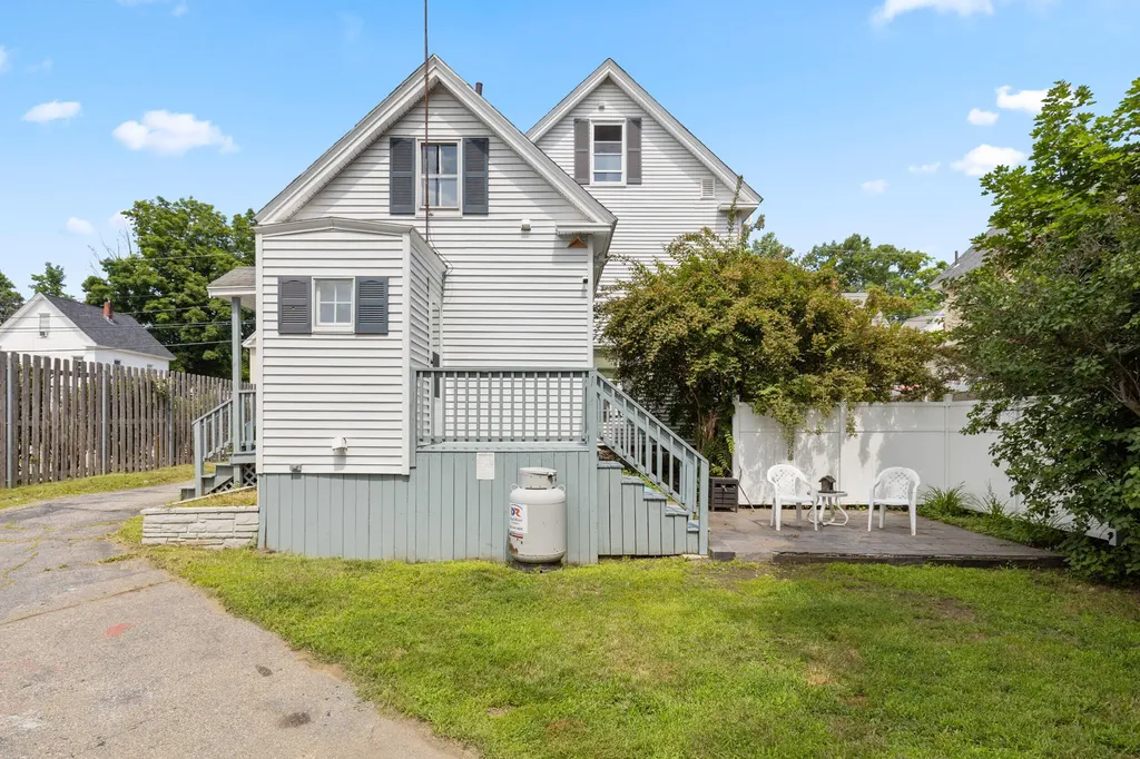 13 Acorn Street Sanford ME 04073