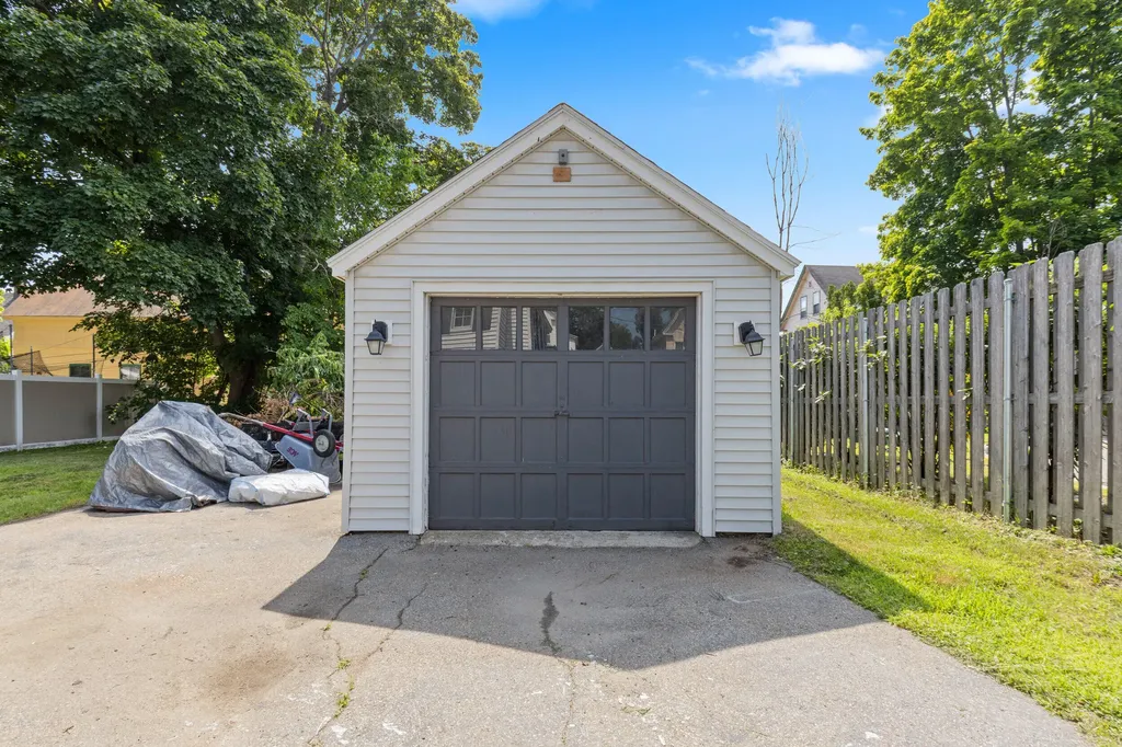 13 Acorn Street Sanford ME 04073