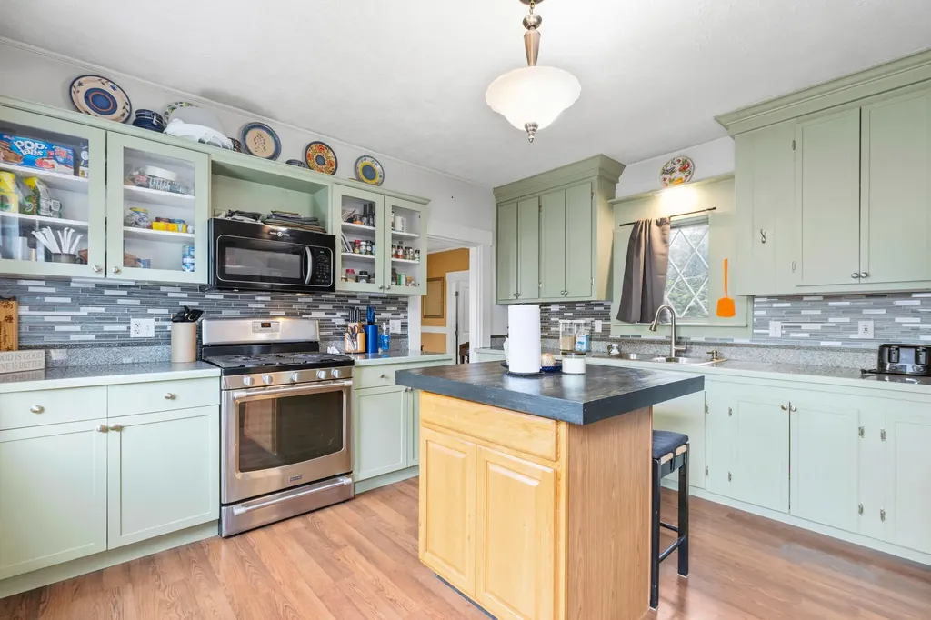 13 Acorn Street Sanford ME 04073
