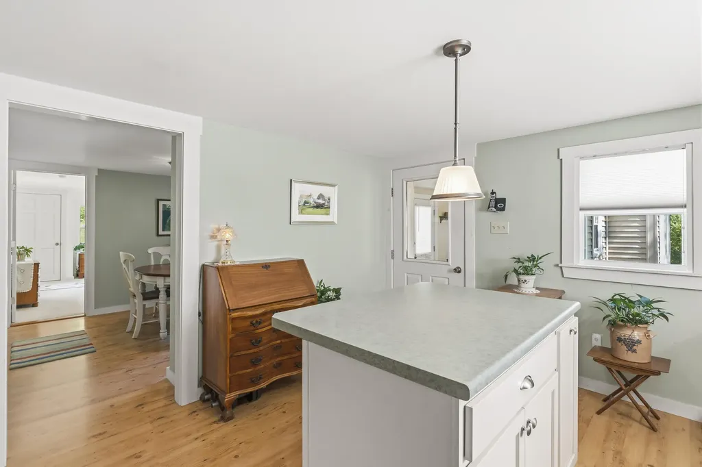 761 Gardiner Road Wiscasset ME 04578