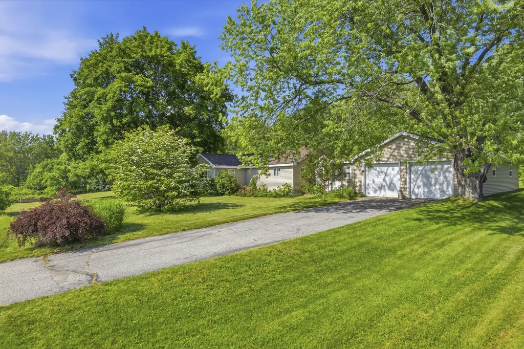 761 Gardiner Road Wiscasset ME 04578