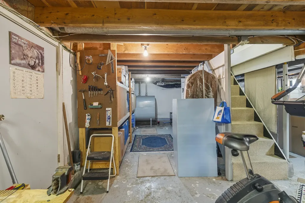 761 Gardiner Road Wiscasset ME 04578