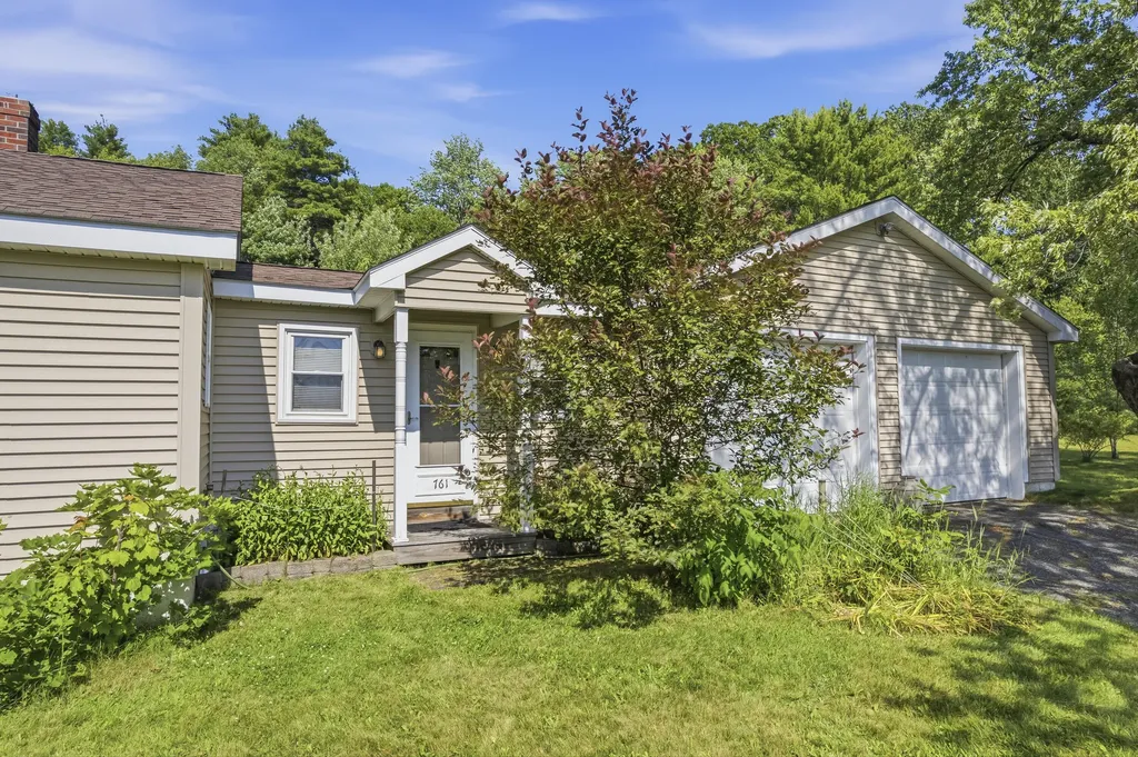 761 Gardiner Road Wiscasset ME 04578