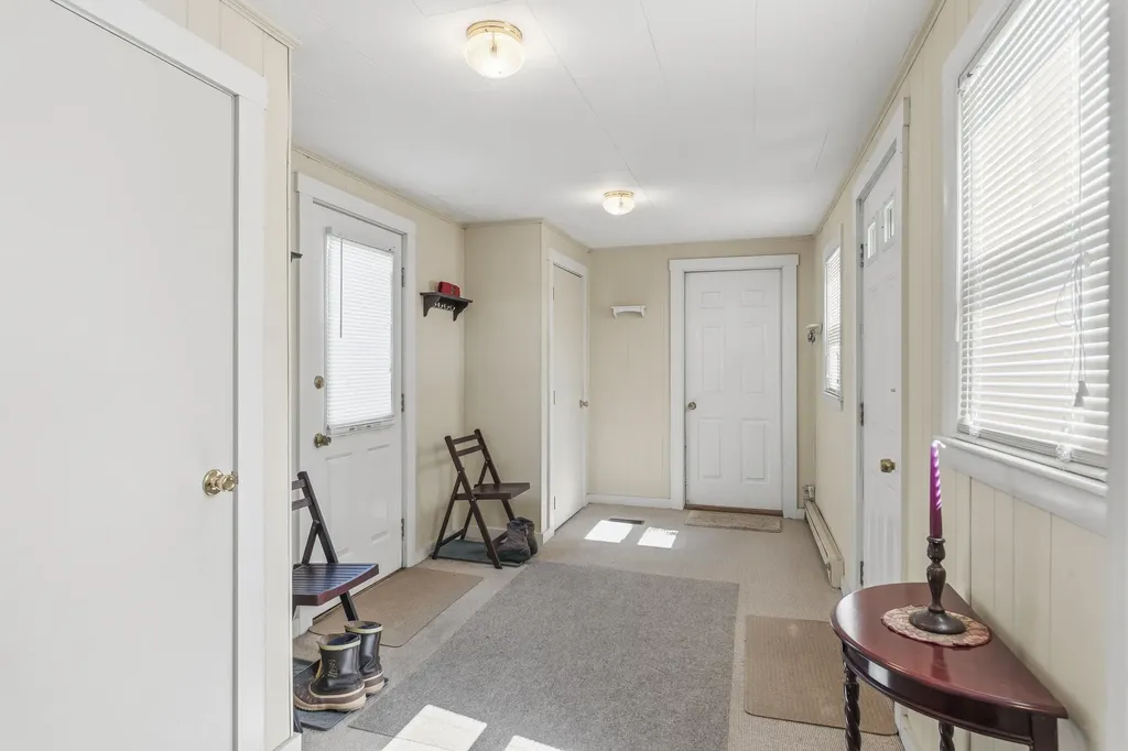 761 Gardiner Road Wiscasset ME 04578
