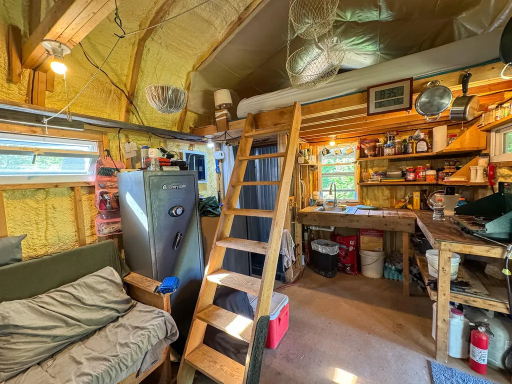 498 Freedom Road Prentiss Twp T7 R3 Nbpp ME 04487