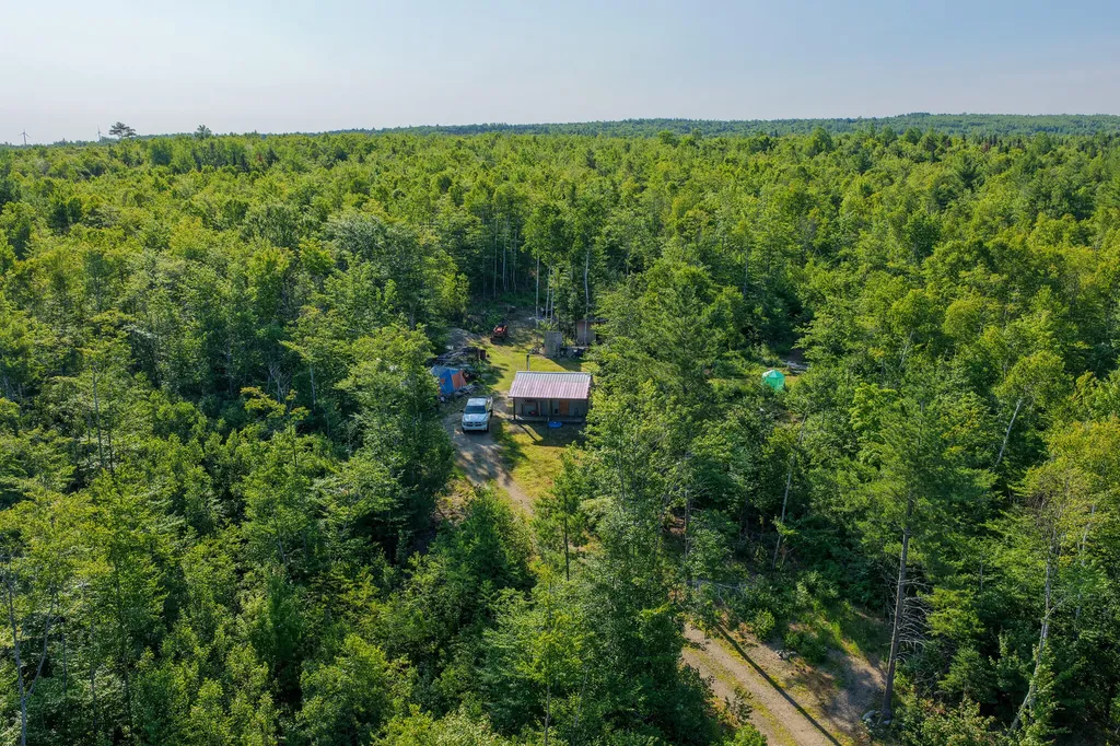 498 Freedom Road Prentiss Twp T7 R3 Nbpp ME 04487