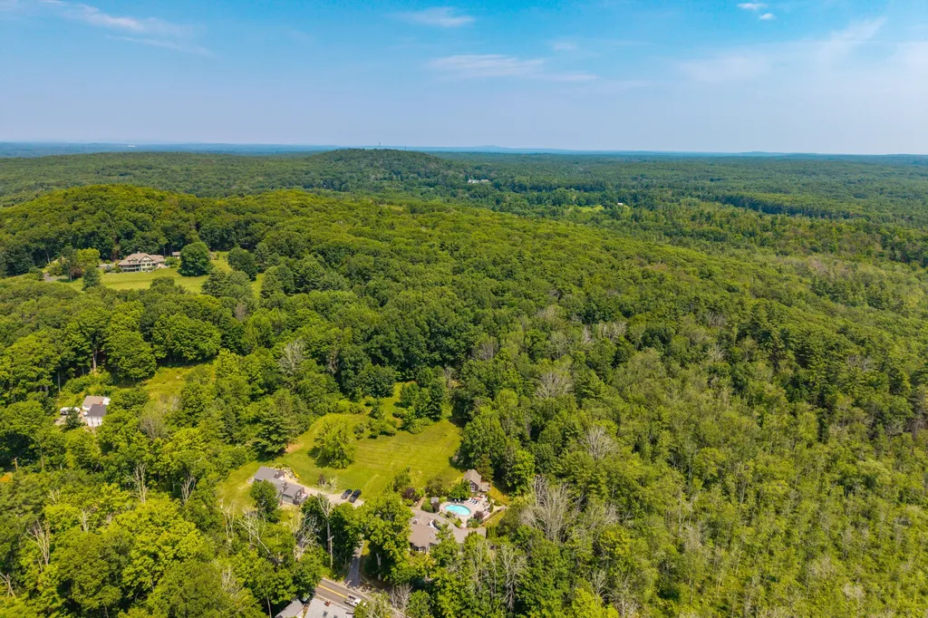 494 Goodwin Road Eliot ME 03903