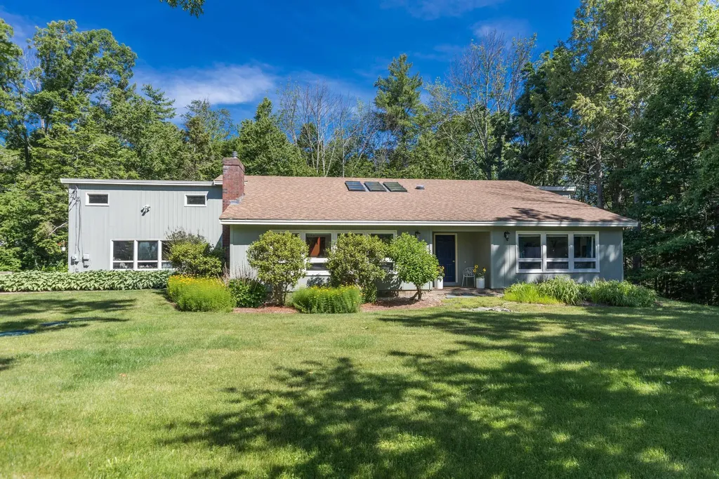 257 Rollingwood Road Eliot ME 03903