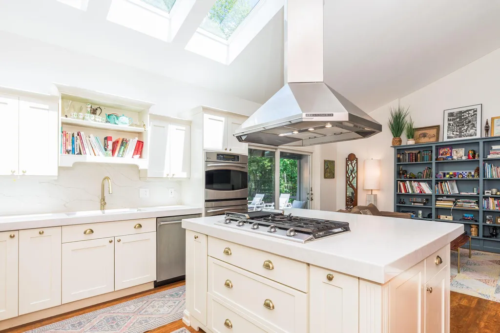 257 Rollingwood Road Eliot ME 03903