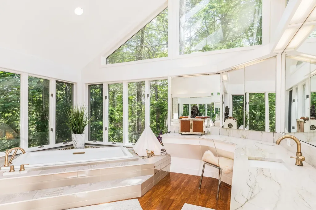 257 Rollingwood Road Eliot ME 03903