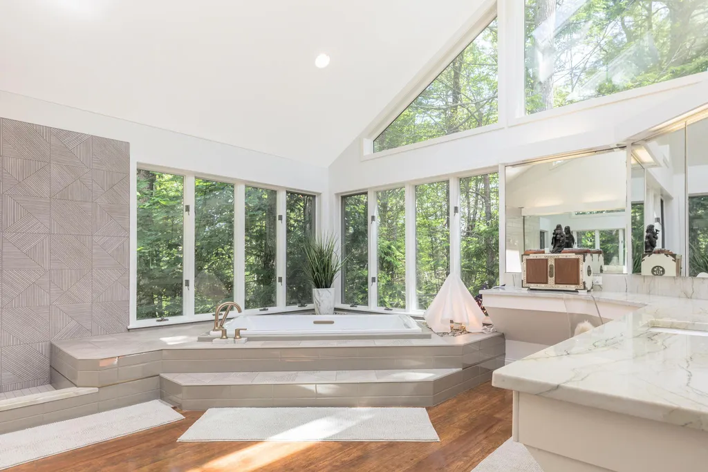 257 Rollingwood Road Eliot ME 03903