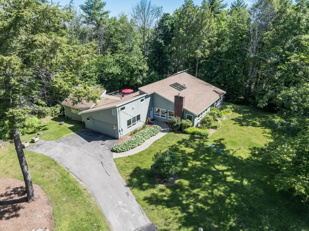 257 Rollingwood Road Eliot ME 03903