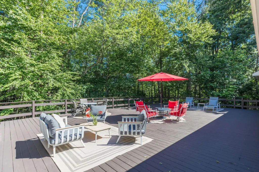 257 Rollingwood Road Eliot ME 03903
