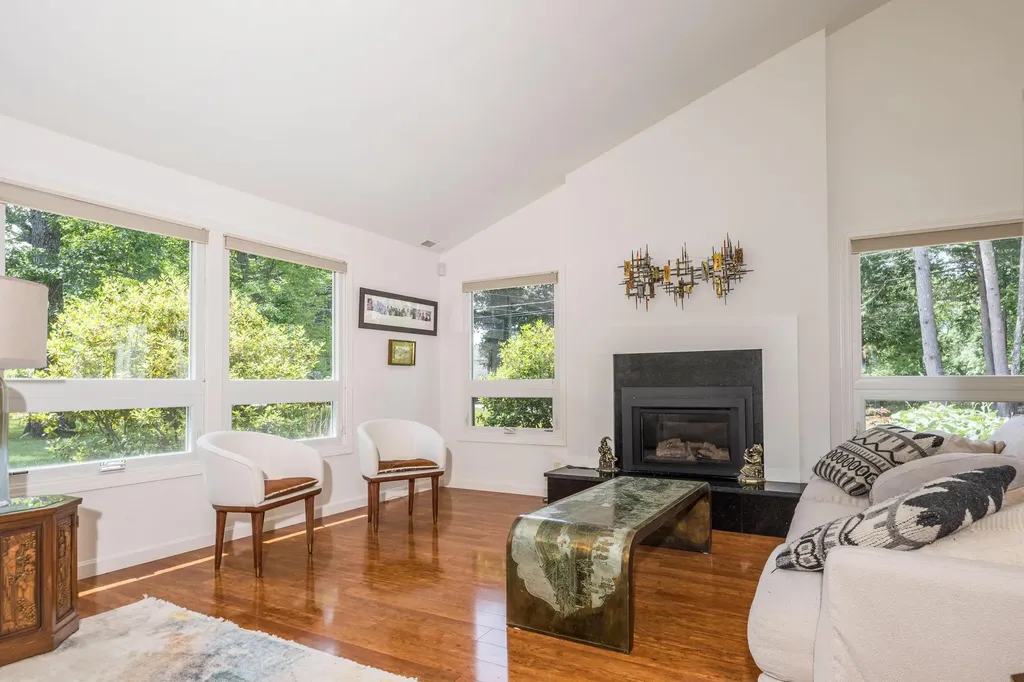 257 Rollingwood Road Eliot ME 03903