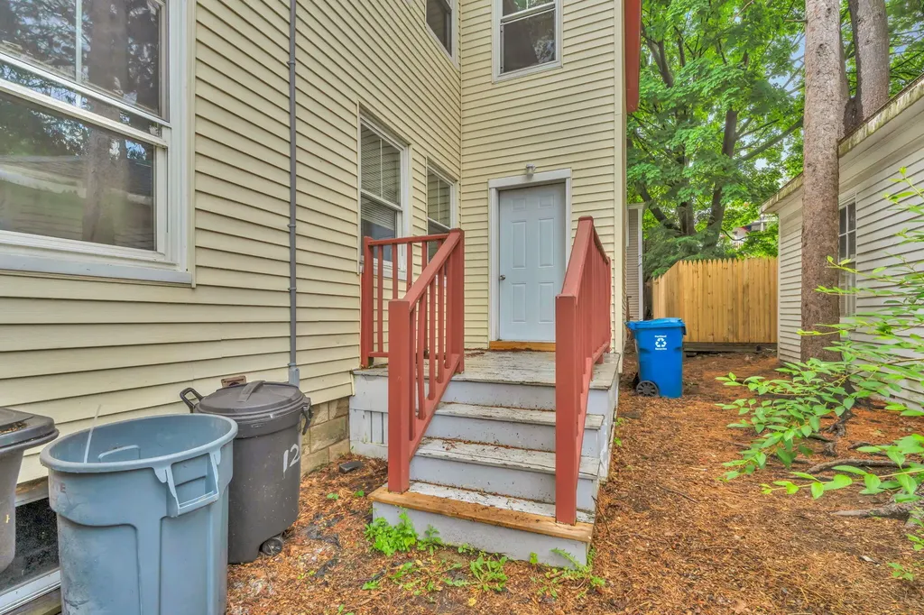 10 Deane Street Portland ME 04102