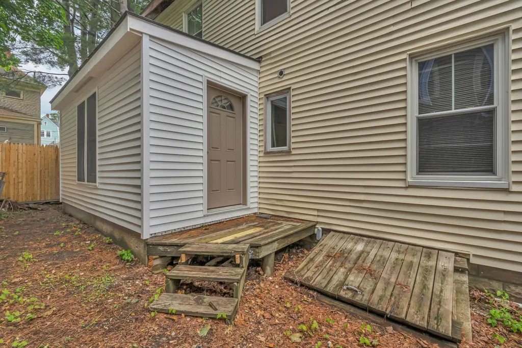 10 Deane Street Portland ME 04102