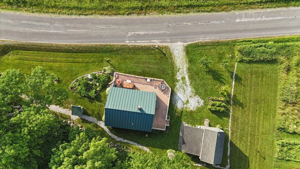 370 Carroll Road Union ME 04862