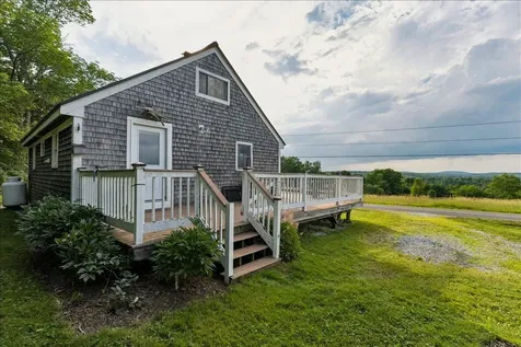 370 Carroll Road Union ME 04862