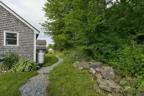 370 Carroll Road Union ME 04862