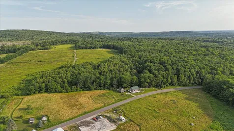 370 Carroll Road Union ME 04862