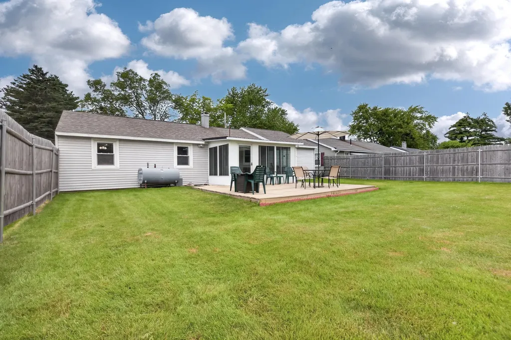 15 Brewster Street Bangor ME 04401