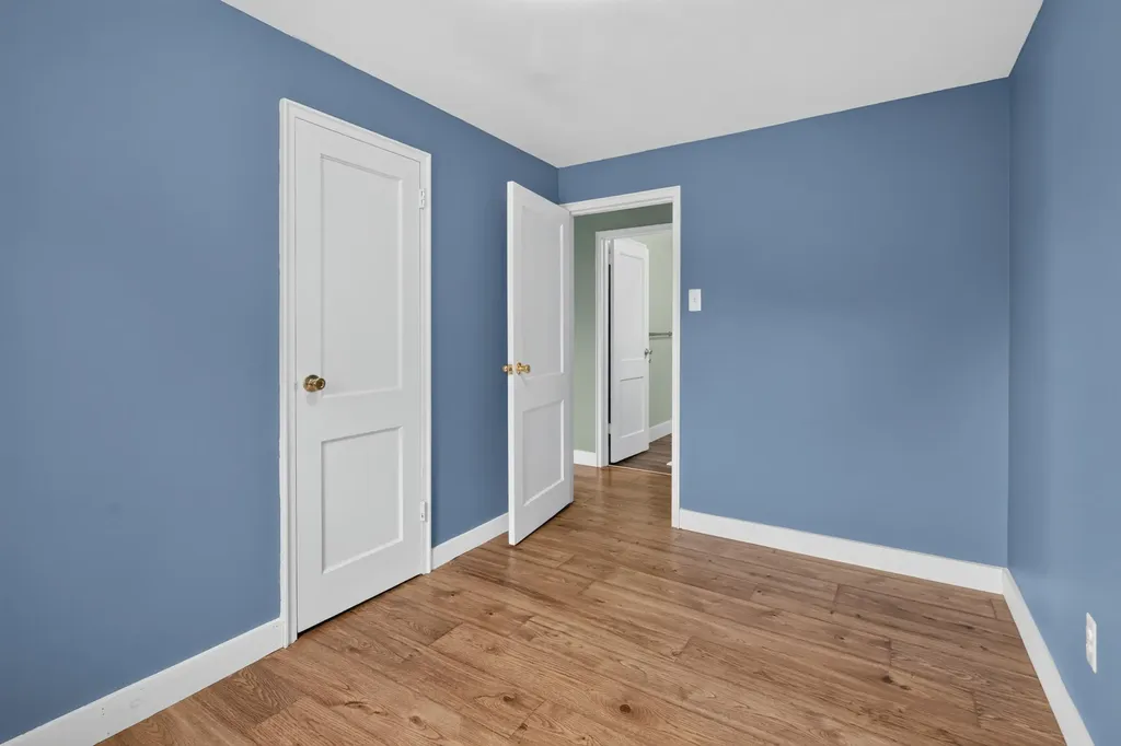 15 Brewster Street Bangor ME 04401