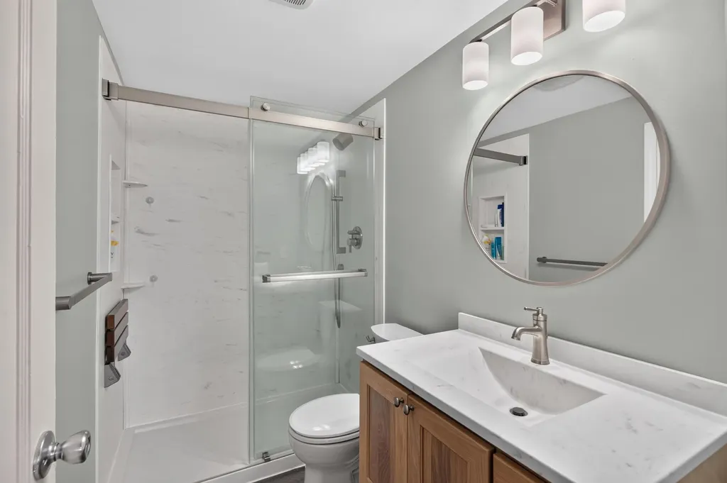 15 Brewster Street Bangor ME 04401