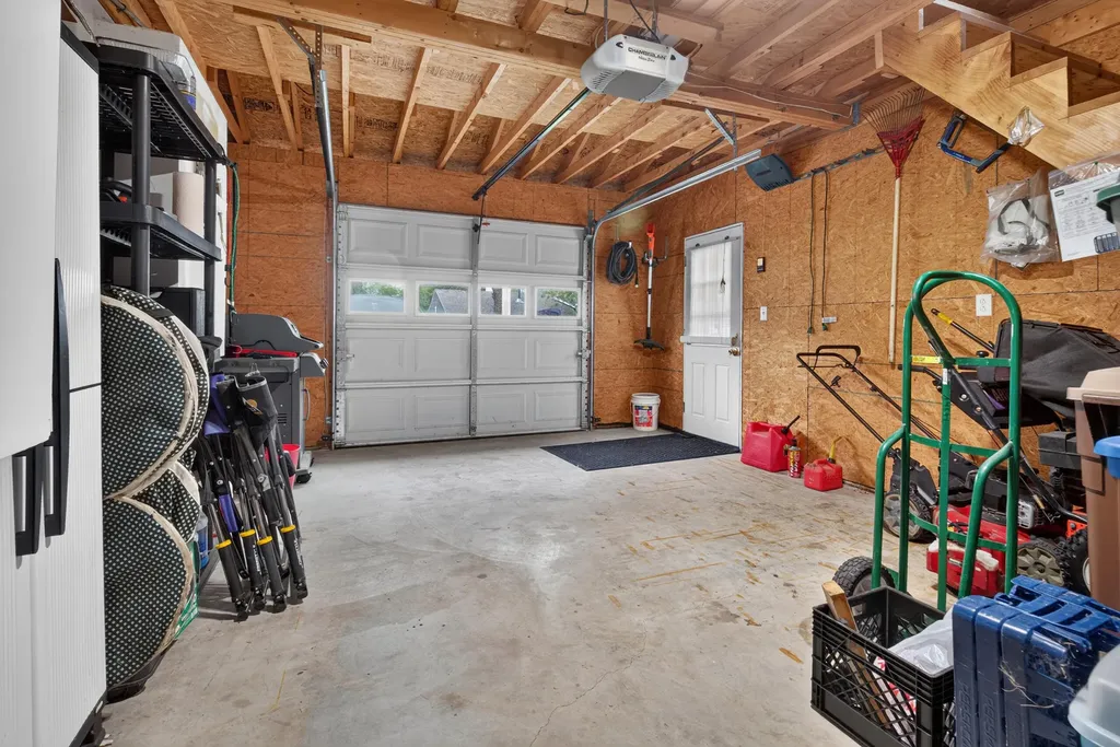 15 Brewster Street Bangor ME 04401