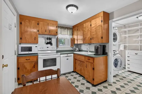 15 Brewster Street Bangor ME 04401