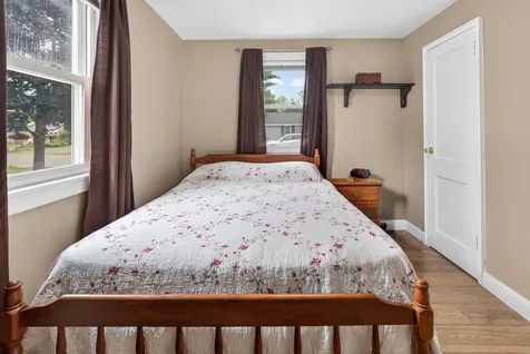 15 Brewster Street Bangor ME 04401
