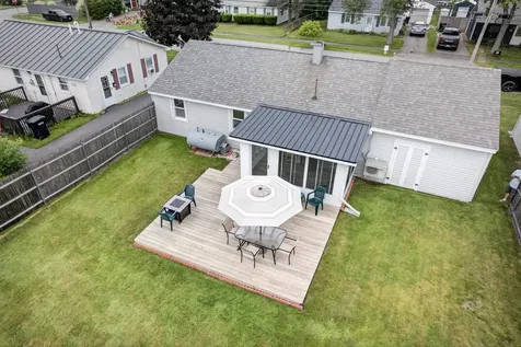 15 Brewster Street Bangor ME 04401