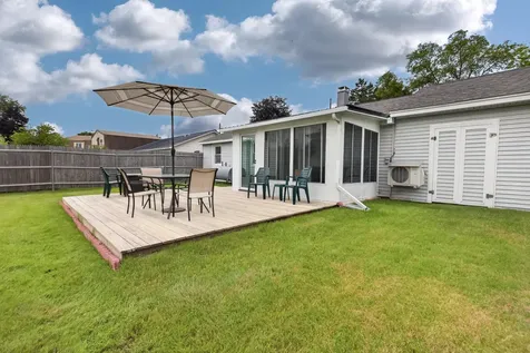 15 Brewster Street Bangor ME 04401