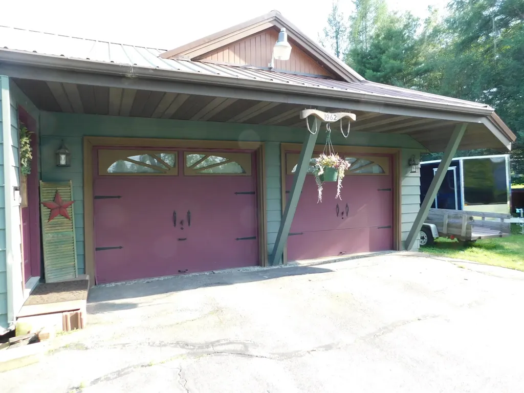 411 White School House Road Madison ME 04950