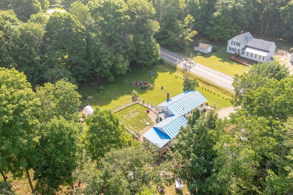 156 Mayfield Road Moscow ME 04920