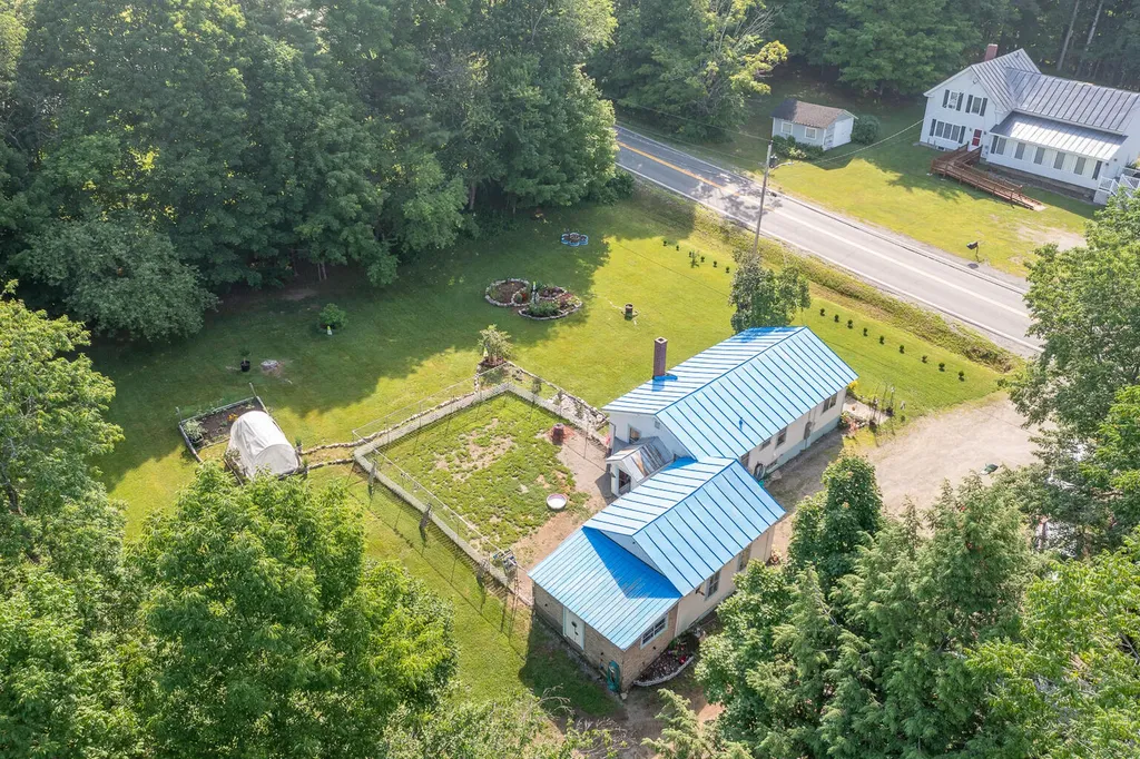 156 Mayfield Road Moscow ME 04920