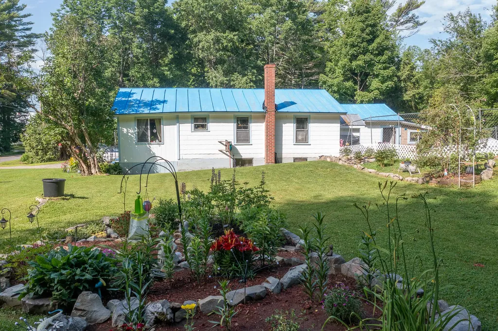 156 Mayfield Road Moscow ME 04920