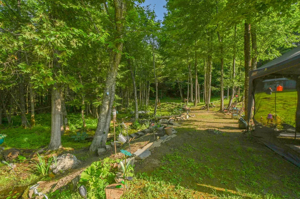 156 Mayfield Road Moscow ME 04920