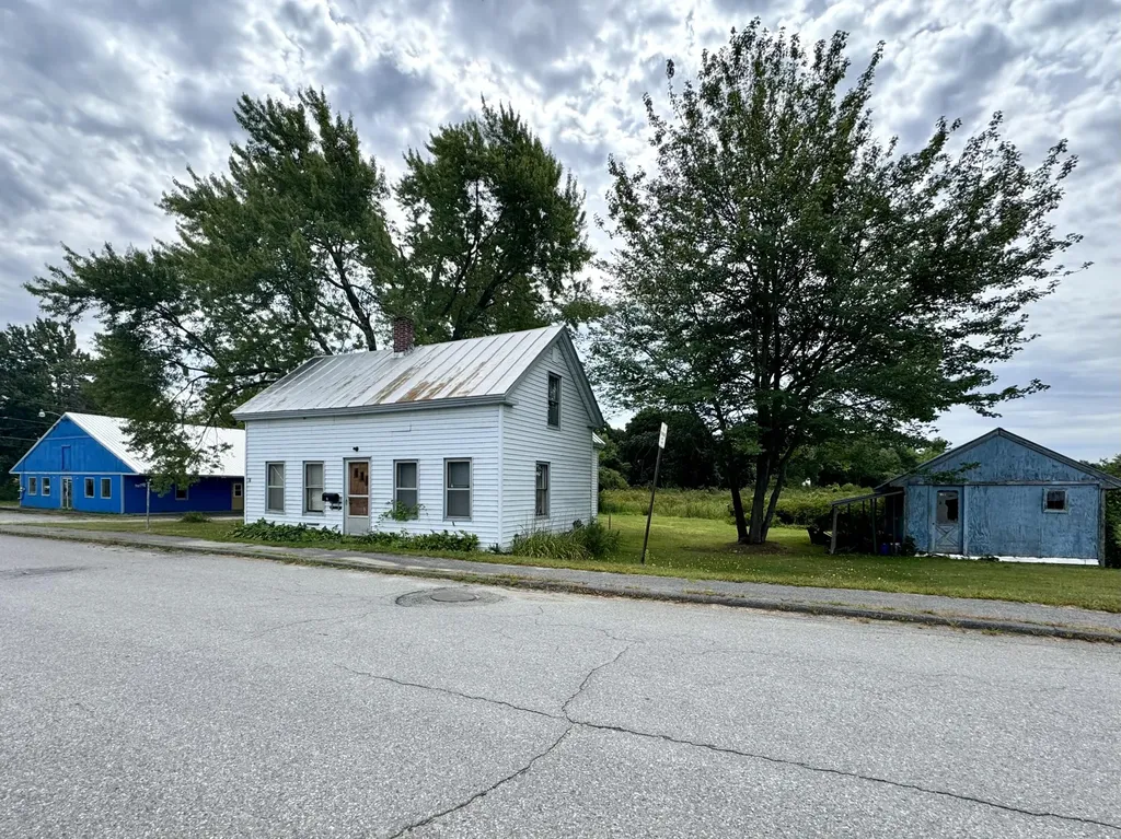 12 &16 Heath Street Oakland ME 04963