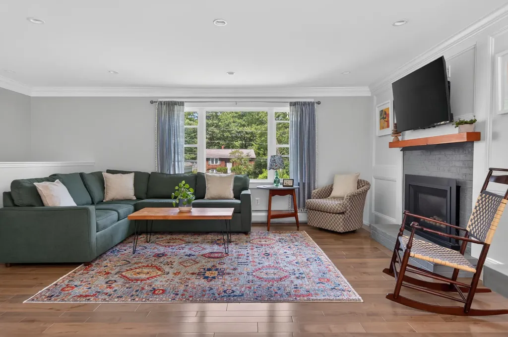 91 Bowdoin Street Yarmouth ME 04096